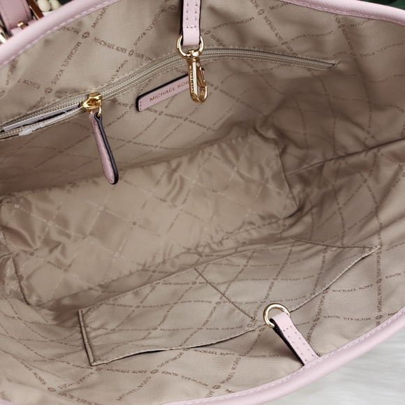 🌺NWT Michael Kors MD Carryall Tote Vanilla pink - Picture 7 of 8